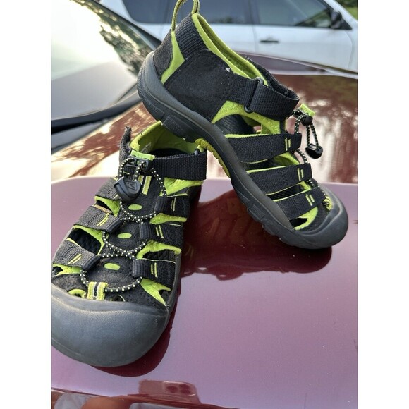Keen Shoes Youth Sandals port 4  HBlack Green Summer Water Beach New in Box - Picture 3 of 6